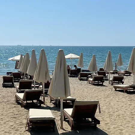 Spacious Coastal Retreat - Near Durres * غوليم