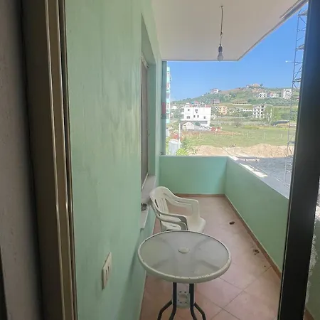 Spacious Coastal Retreat - Near Durres Apartment