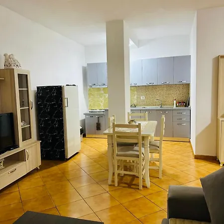 Apartament Spacious Coastal Retreat - Near Durres