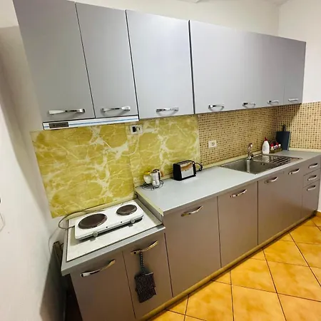 Apartament - Very Large - Self Check In - Parking Available Golem (Tirana)