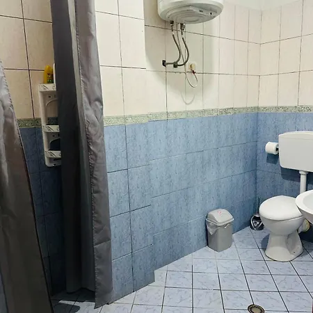 - Very Large - Self Check In - Parking Available Golem (Tirana)