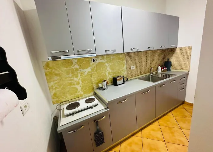 Appartamento - Very Large - Self Check In - Parking Available Golem (Tirana)