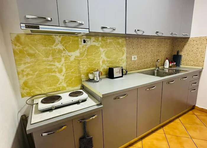 - Very Large - Self Check In - Parking Available Appartamento *