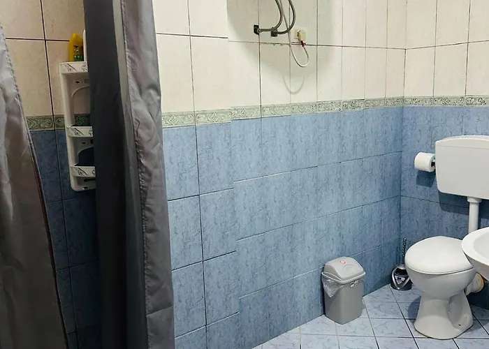 - Very Large - Self Check In - Parking Available Golem (Tirana)